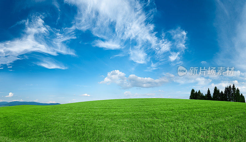 全景春季景观70MPix XXXXL大小-高地，蓝天